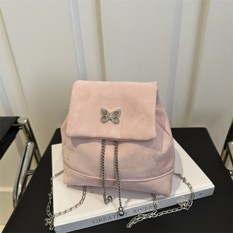 Large Capacity Women's Backpack for Commuting and Casual Wear, Autumn Style, Bucket Bag with Chain Detail, PU, Magnetic Closure - Image 3