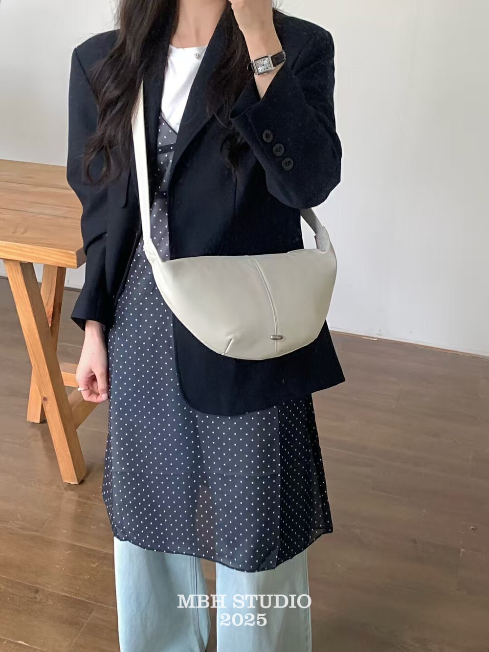 Korean Minimalist Soft Vegetable-Tanned Sheepskin Croissant Bag Lightweight Versatile Commuter Shoulder Crossbody Bag - Image 2
