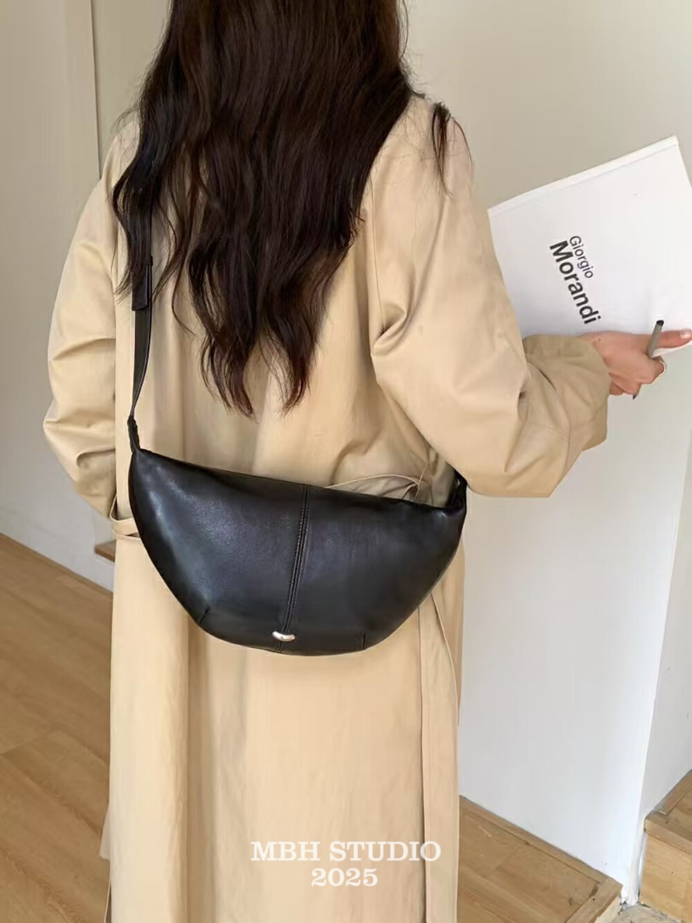 Korean Minimalist Soft Vegetable-Tanned Sheepskin Croissant Bag Lightweight Versatile Commuter Shoulder Crossbody Bag - Image 3